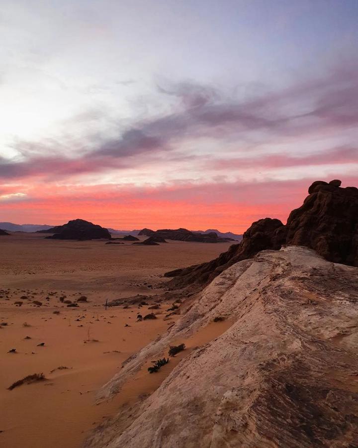 Wadi Rum Quiet Village Camp Екстер'єр фото