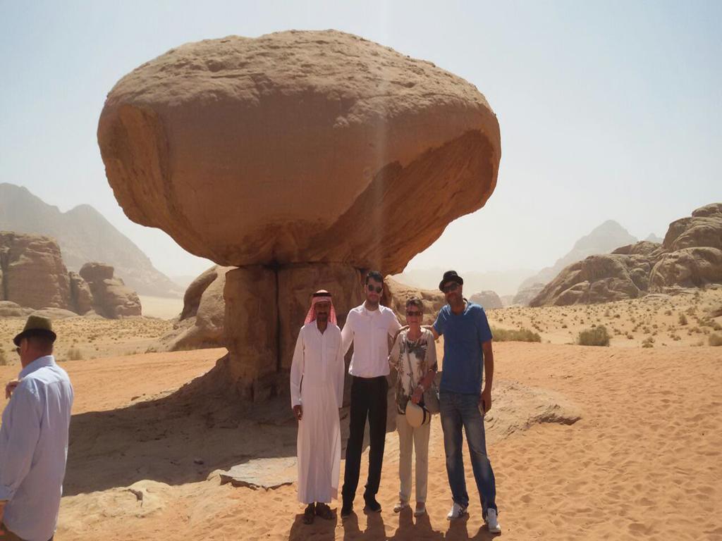 Wadi Rum Quiet Village Camp Екстер'єр фото