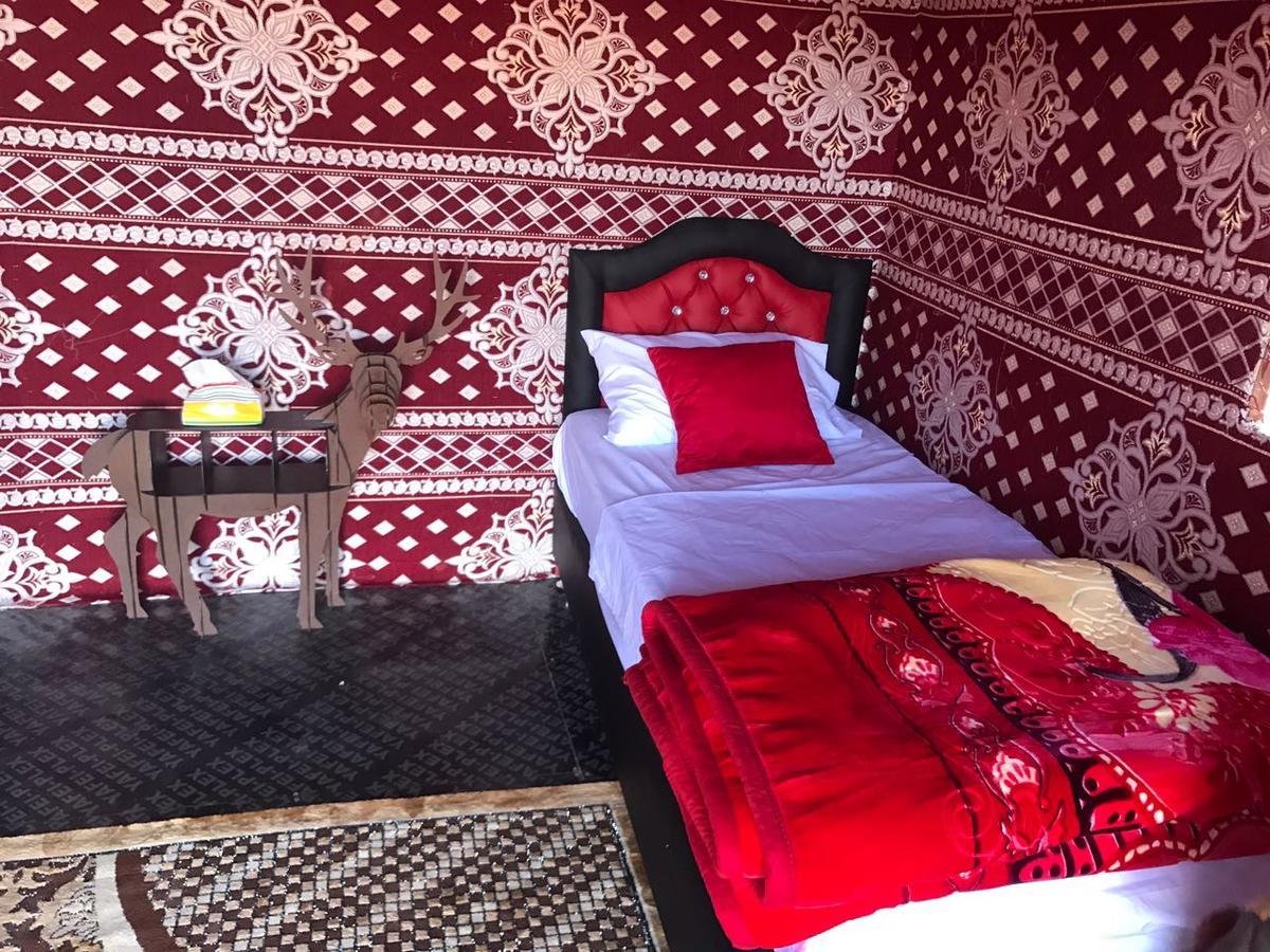 Wadi Rum Quiet Village Camp Екстер'єр фото