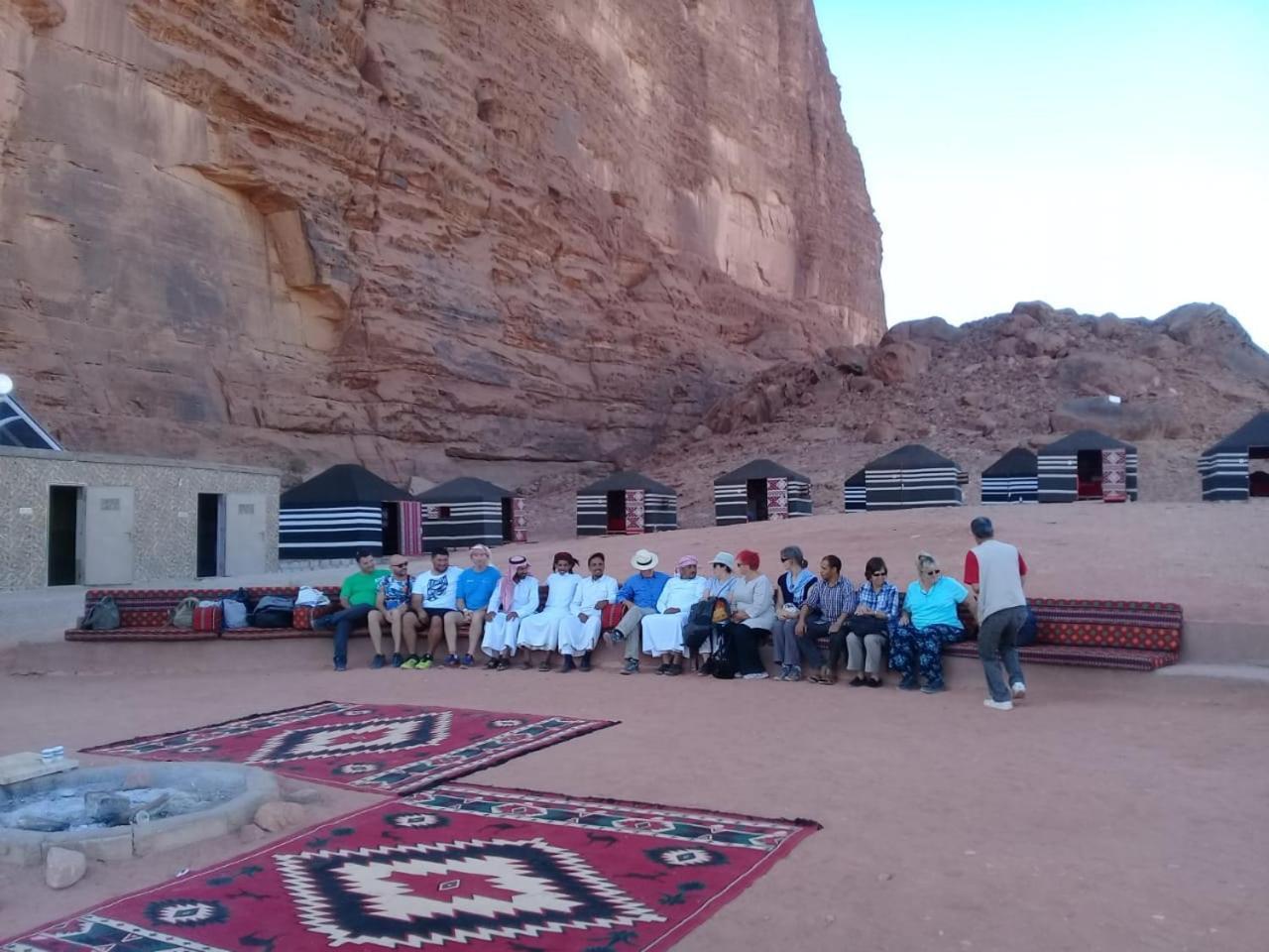 Wadi Rum Quiet Village Camp Екстер'єр фото